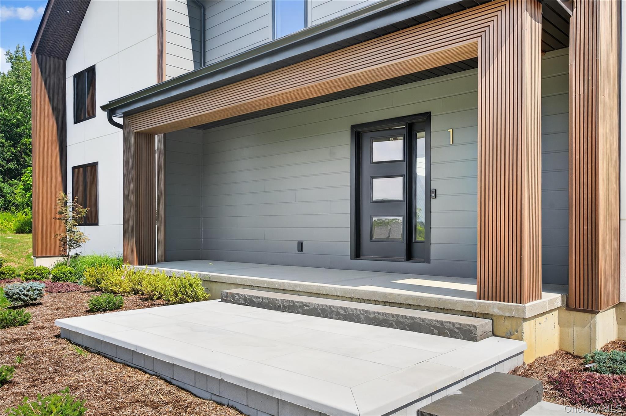 1 Warwick Isle Boulevard, Pine Island, NY 10969