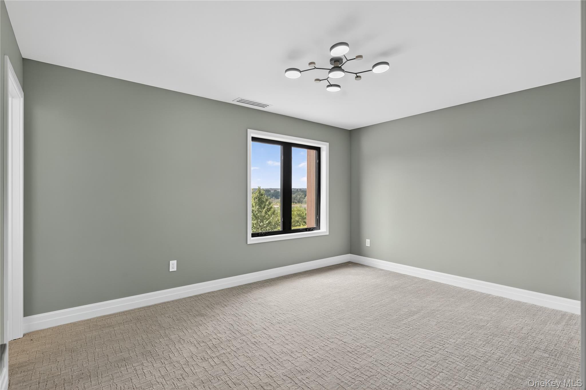 1 Warwick Isle Boulevard, Pine Island, NY 10969