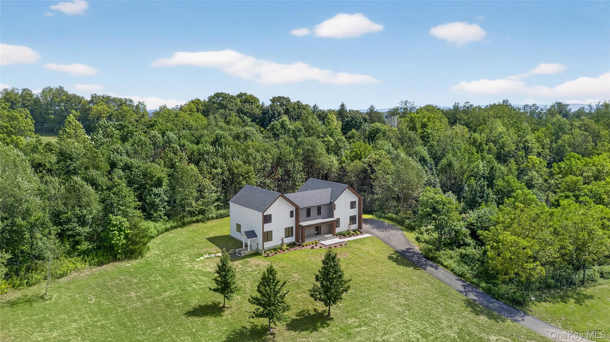 1 Warwick Isle Boulevard, Pine Island, NY 10969