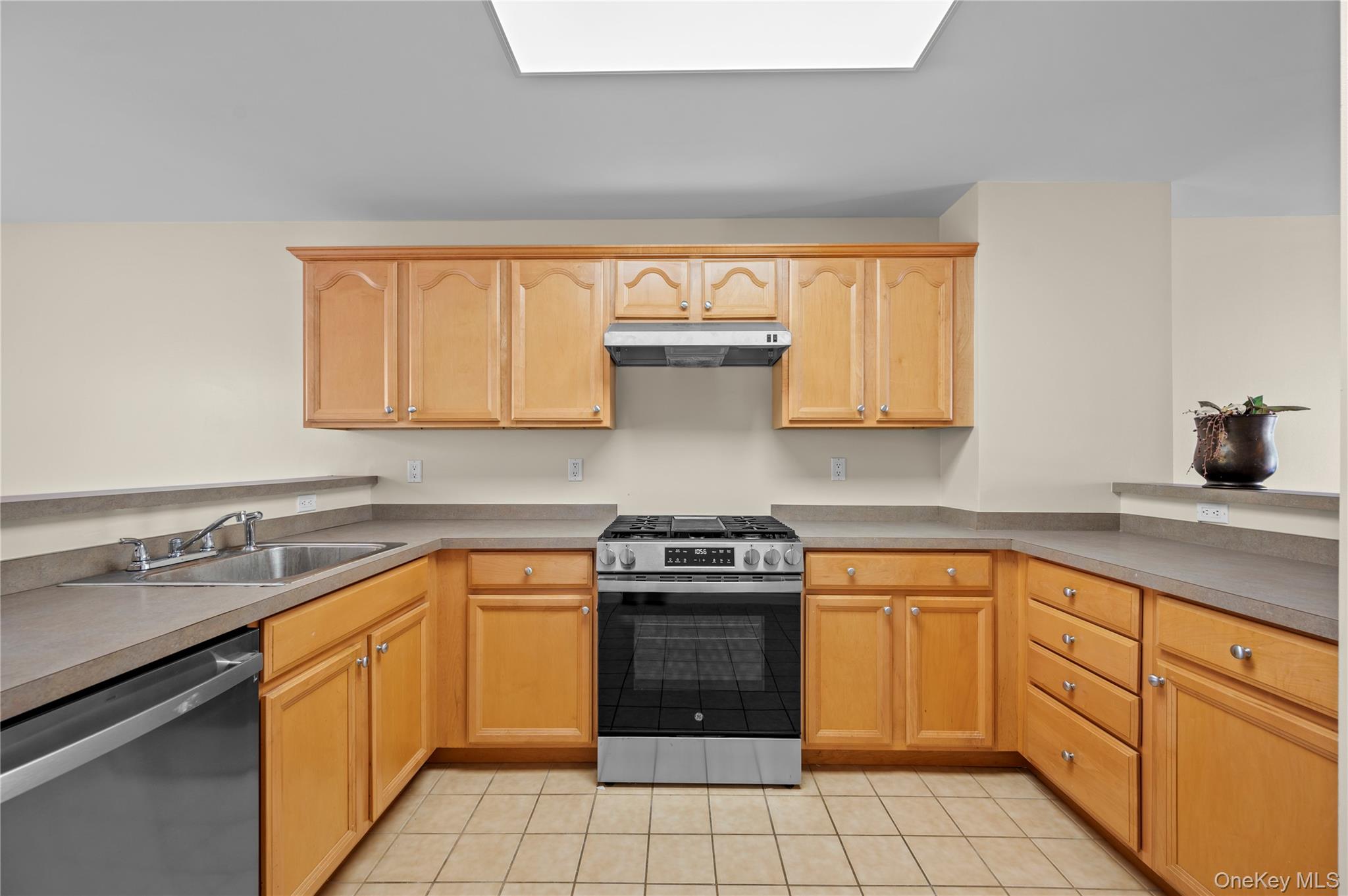 19 Putters Way # 9, Middletown, NY 10940