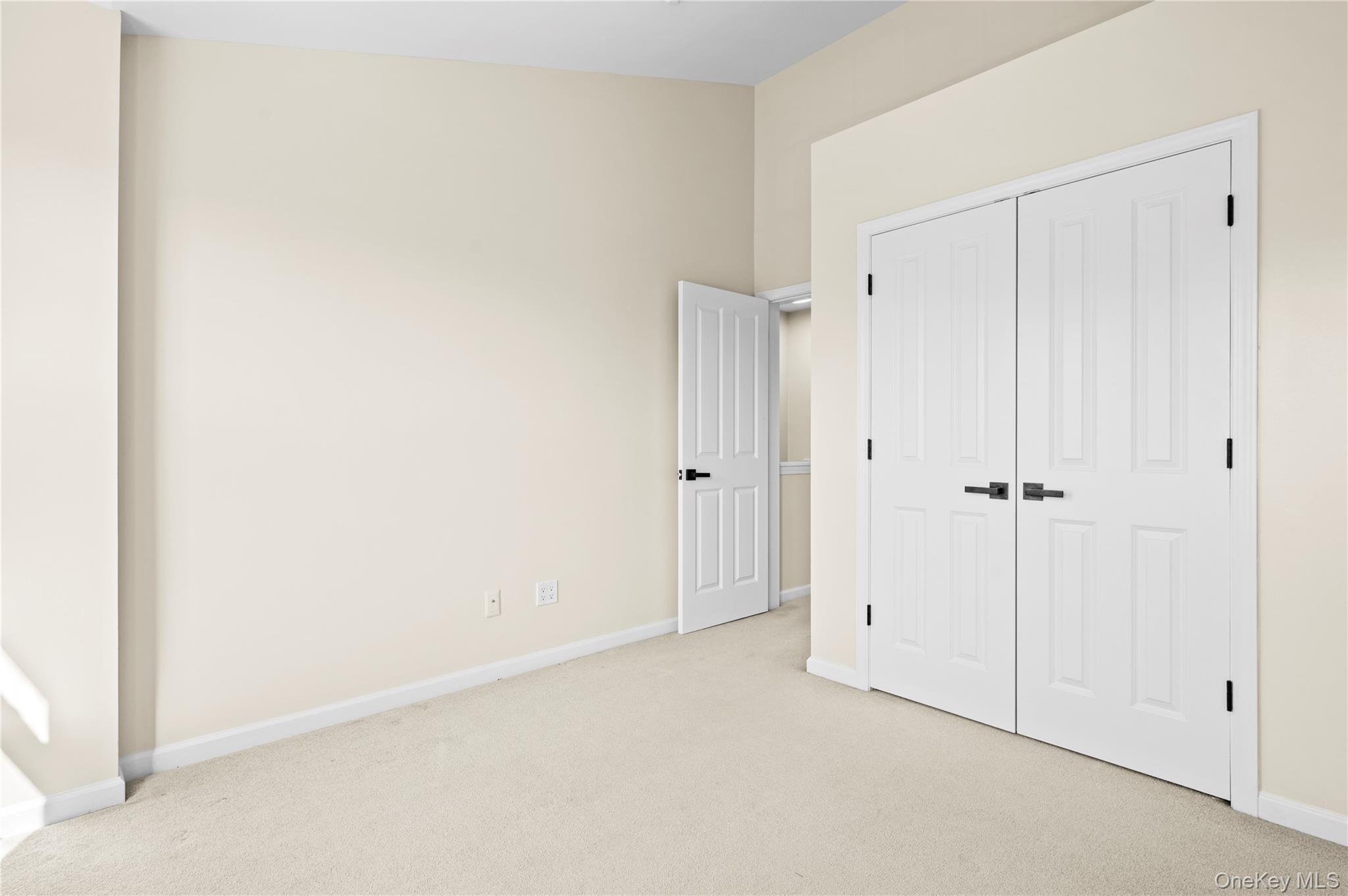 19 Putters Way # 9, Middletown, NY 10940