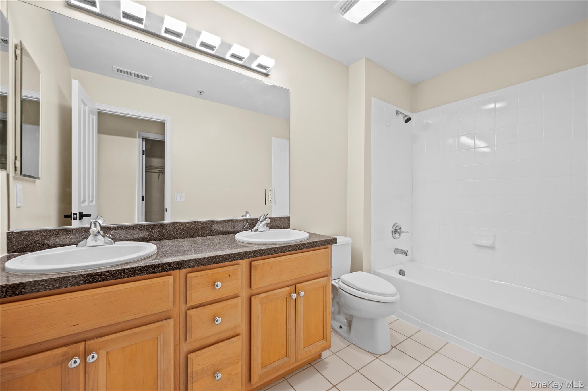 19 Putters Way # 9, Middletown, NY 10940