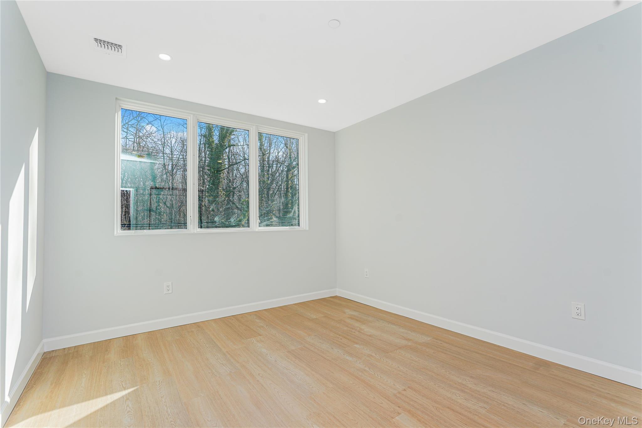 50 Poillon Ave, Staten Island, NY 10312