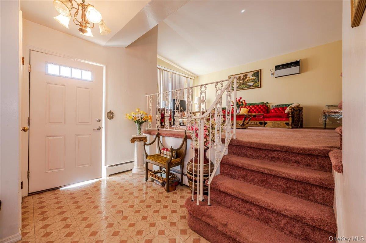 10 Meadow Road, Inwood, NY 11096