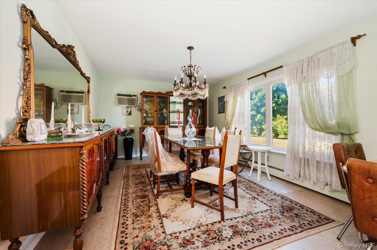 10 Meadow Road, Inwood, NY 11096