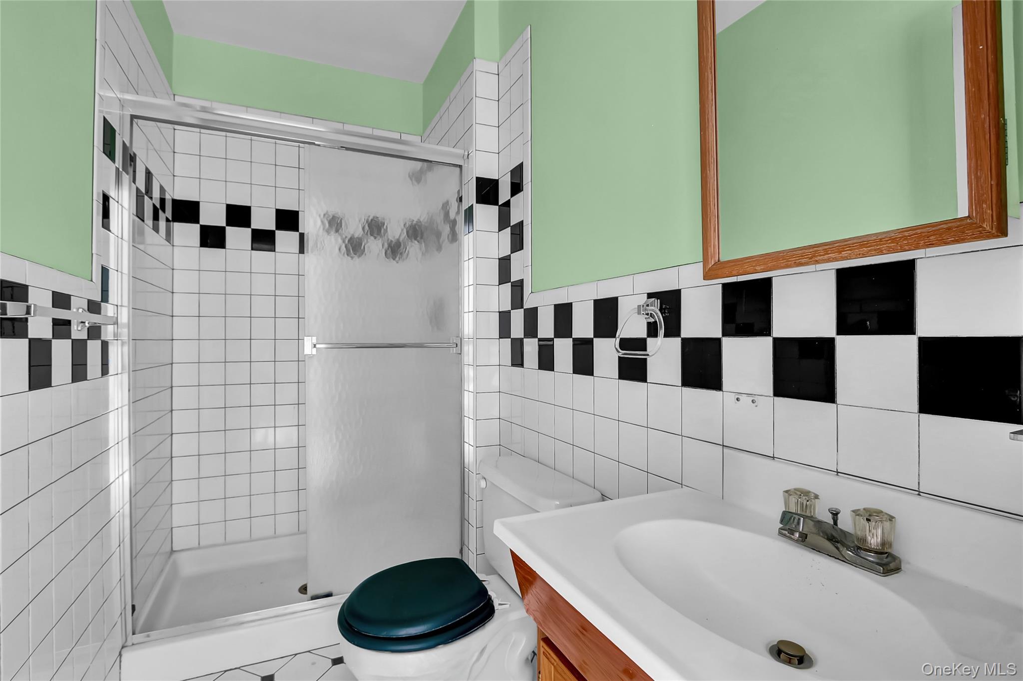 2689 Cedar Court, Oceanside, NY 11572