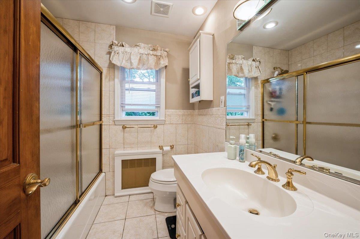 40 Dorchester Avenue, Hastings-on-Hudson, NY 10706