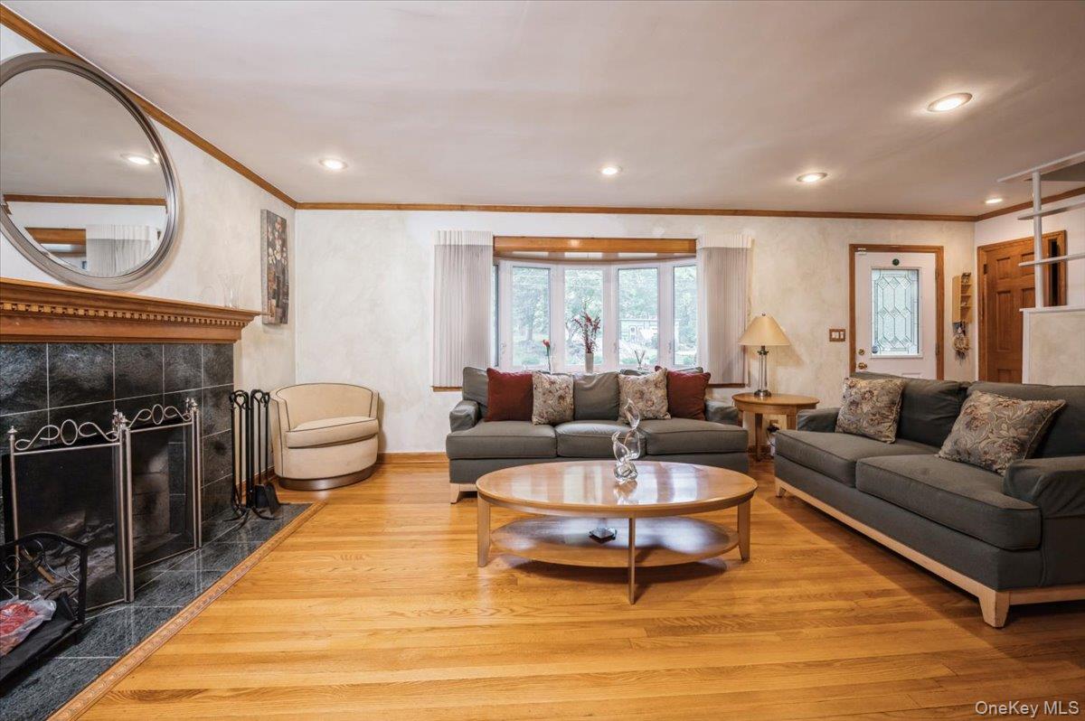 40 Dorchester Avenue, Hastings-on-Hudson, NY 10706