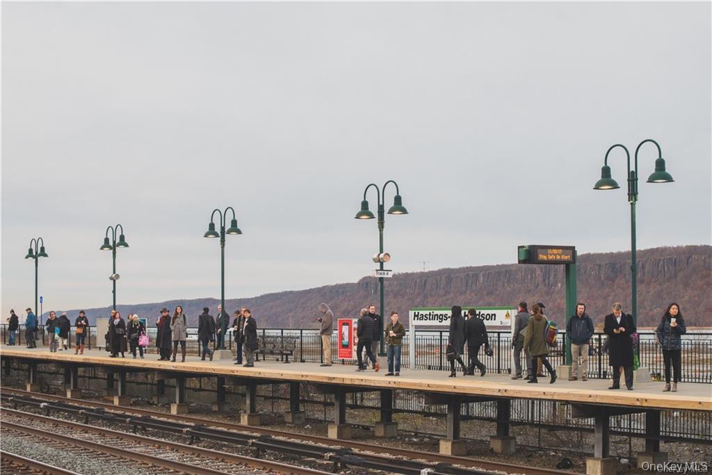 40 Dorchester Avenue, Hastings-on-Hudson, NY 10706