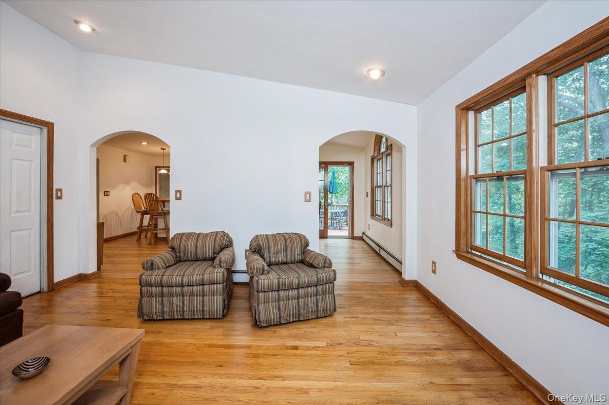 40 Dorchester Avenue, Hastings-on-Hudson, NY 10706