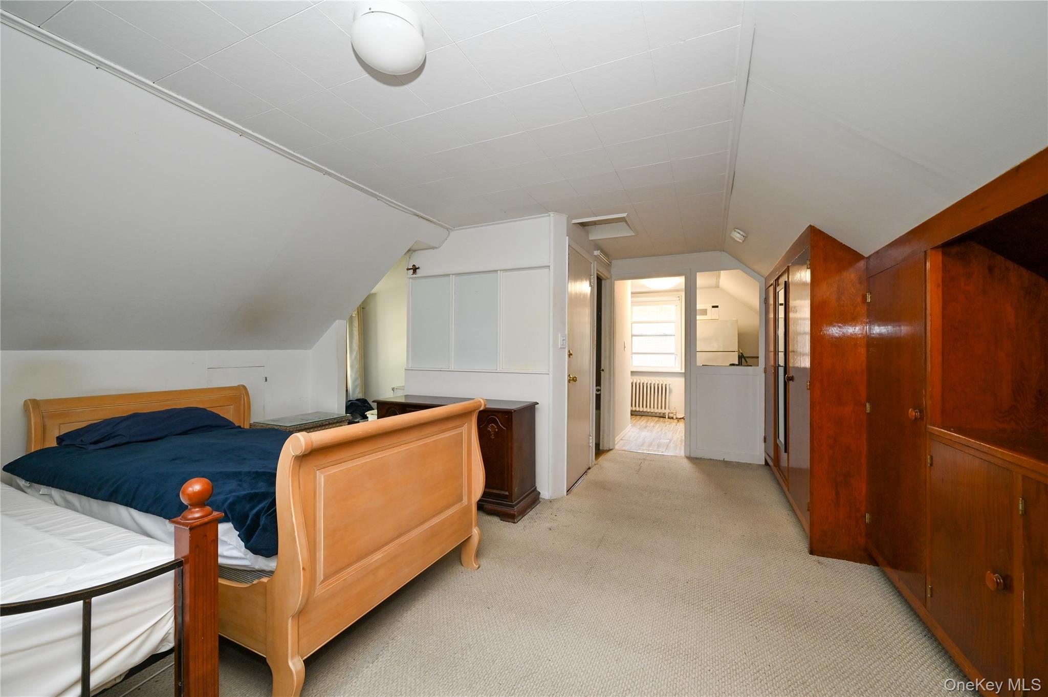 16471 Underhill Avenue, Flushing, NY 11365