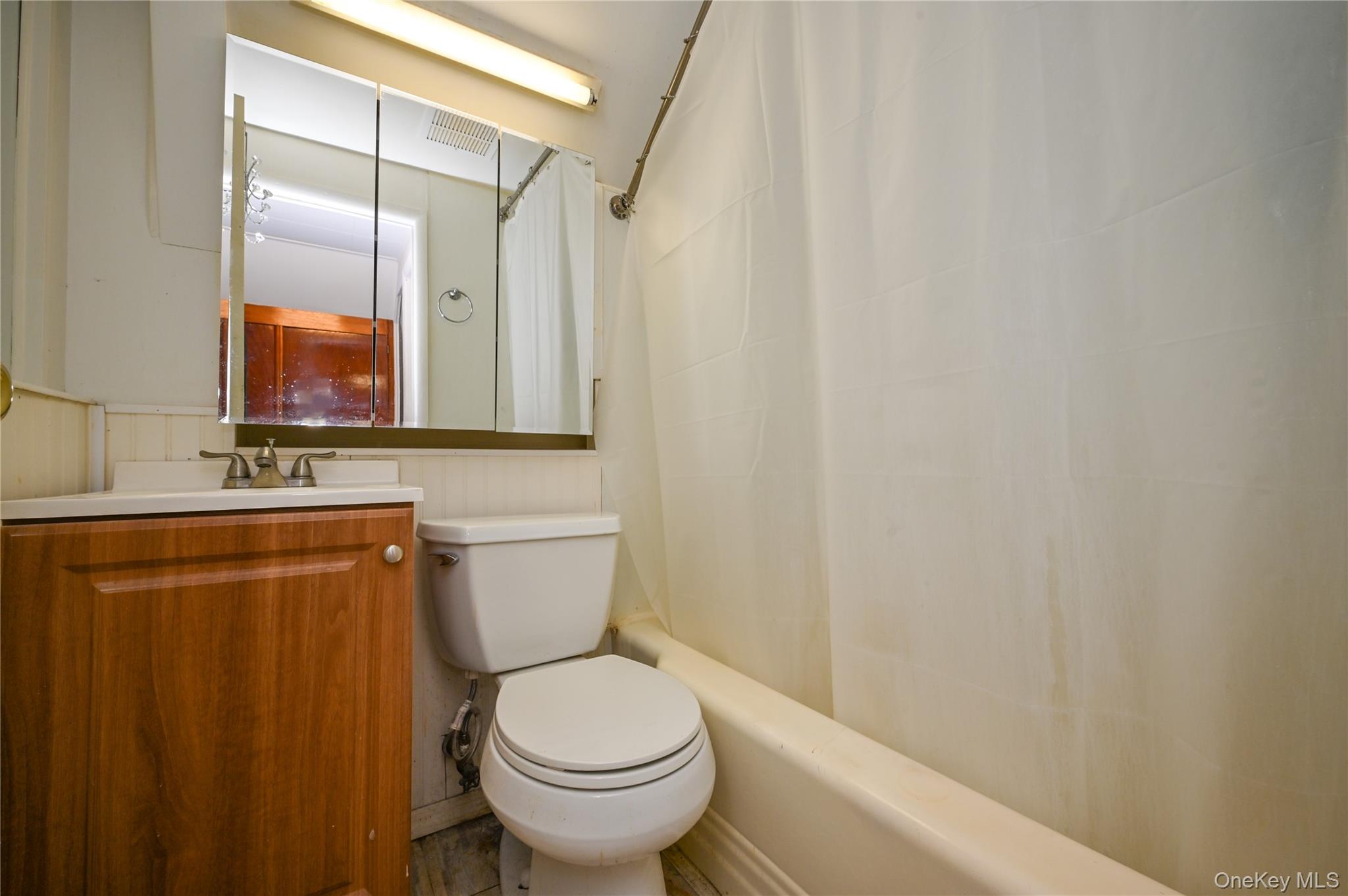 16471 Underhill Avenue, Flushing, NY 11365