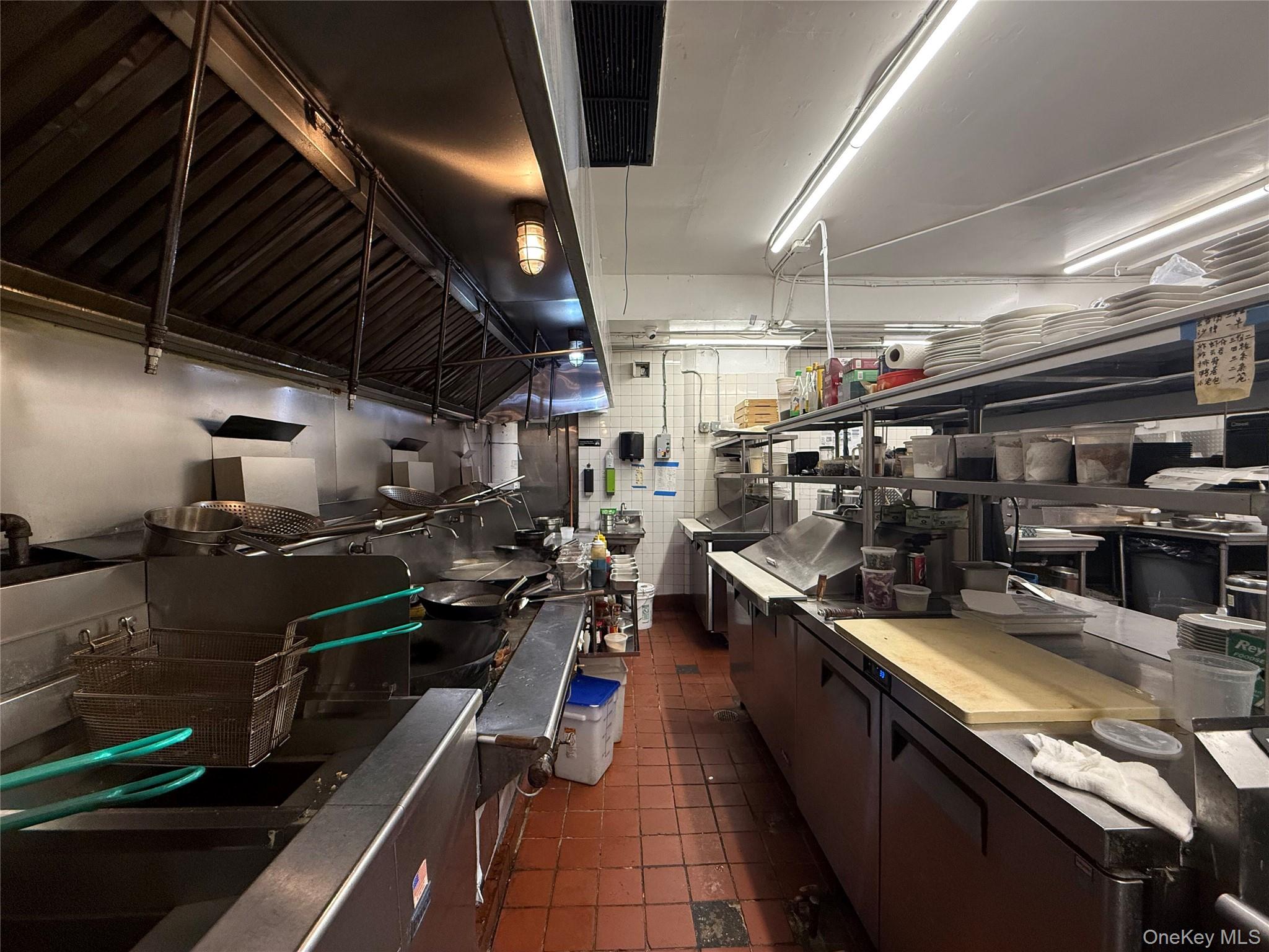 - 3rd Avenue, New York (Manhattan), NY 10028