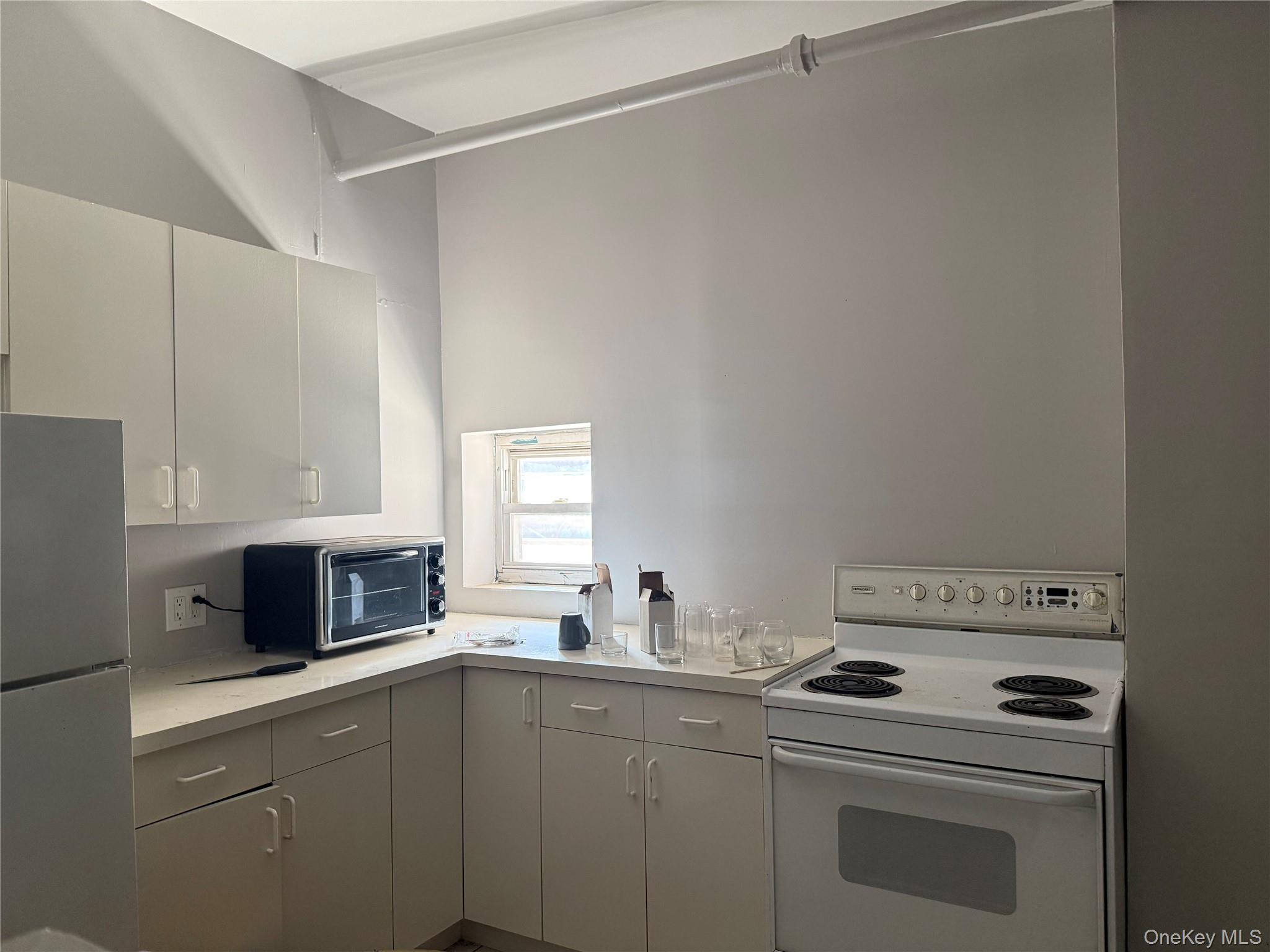 - 3rd Avenue, New York (Manhattan), NY 10028