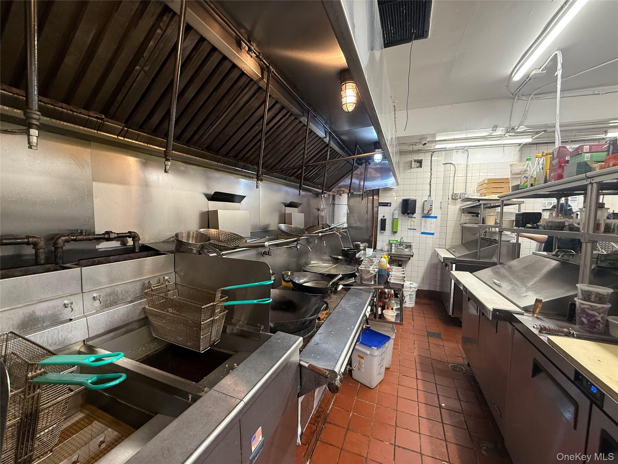 - 3rd Avenue, New York (Manhattan), NY 10028