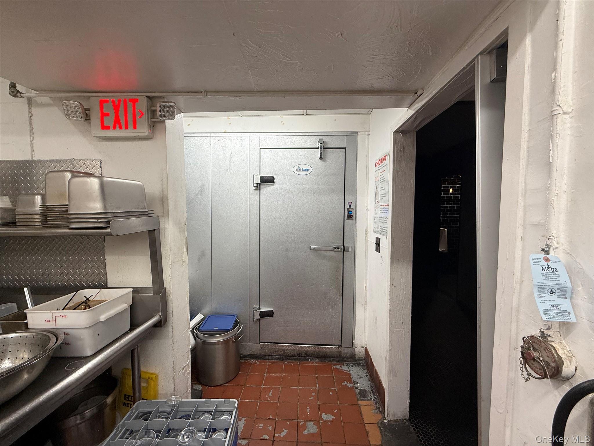 - 3rd Avenue, New York (Manhattan), NY 10028