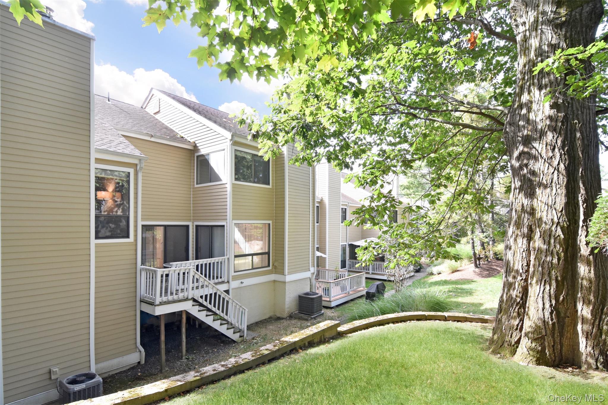 31 Westwood Close, Irvington, NY 10533