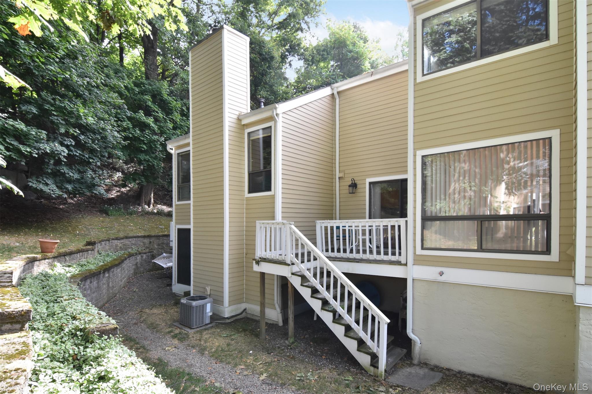 31 Westwood Close, Irvington, NY 10533