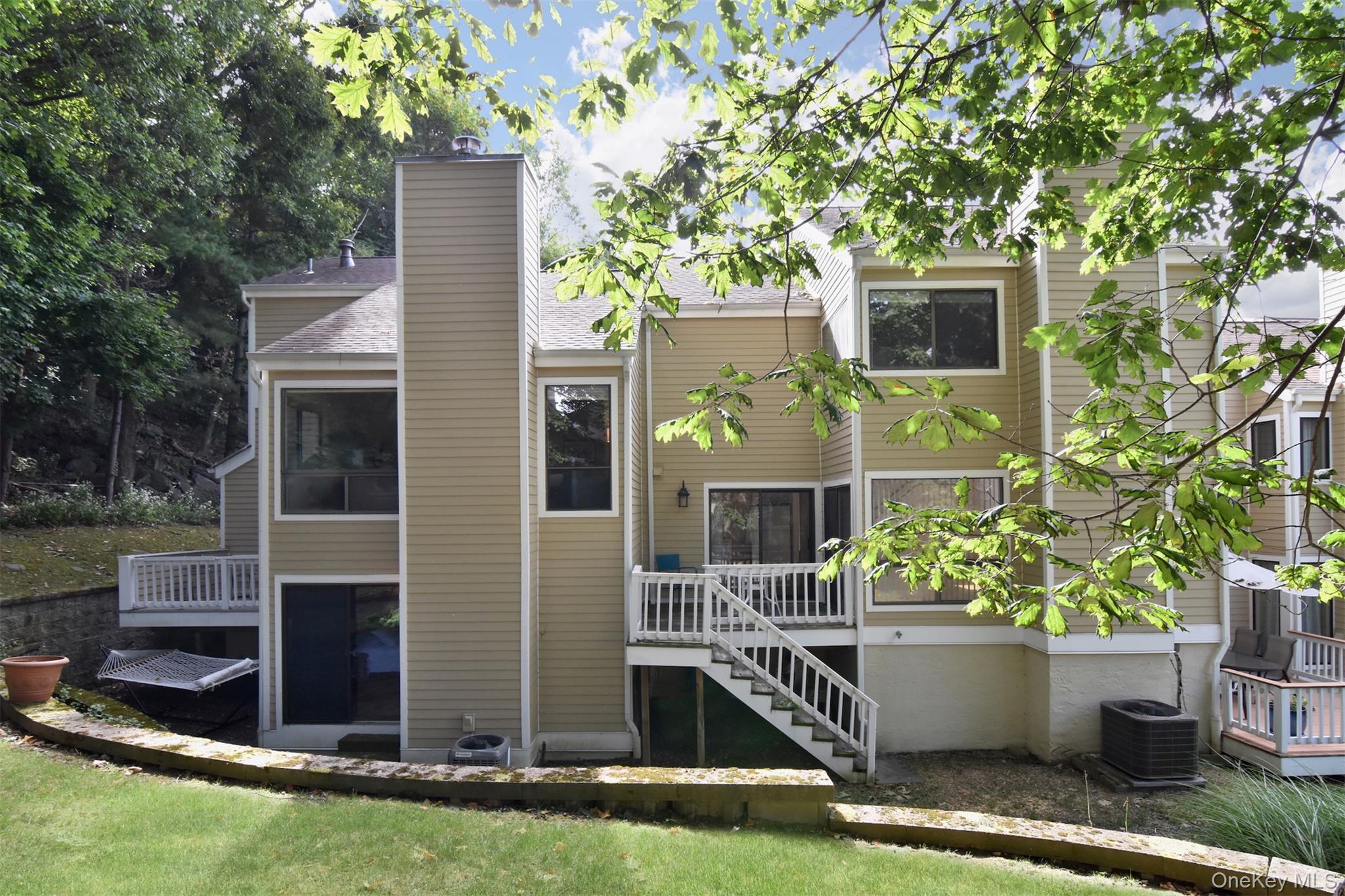 31 Westwood Close, Irvington, NY 10533