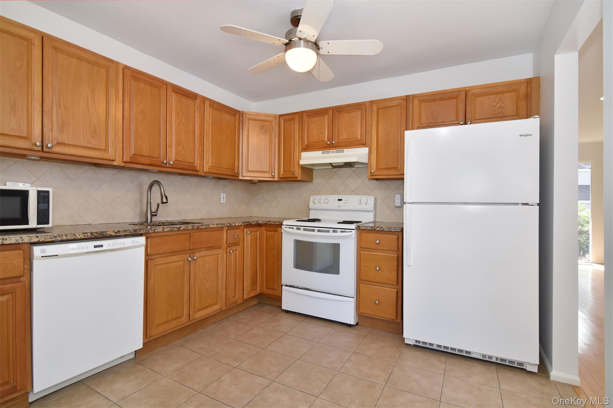 31 Westwood Close, Irvington, NY 10533