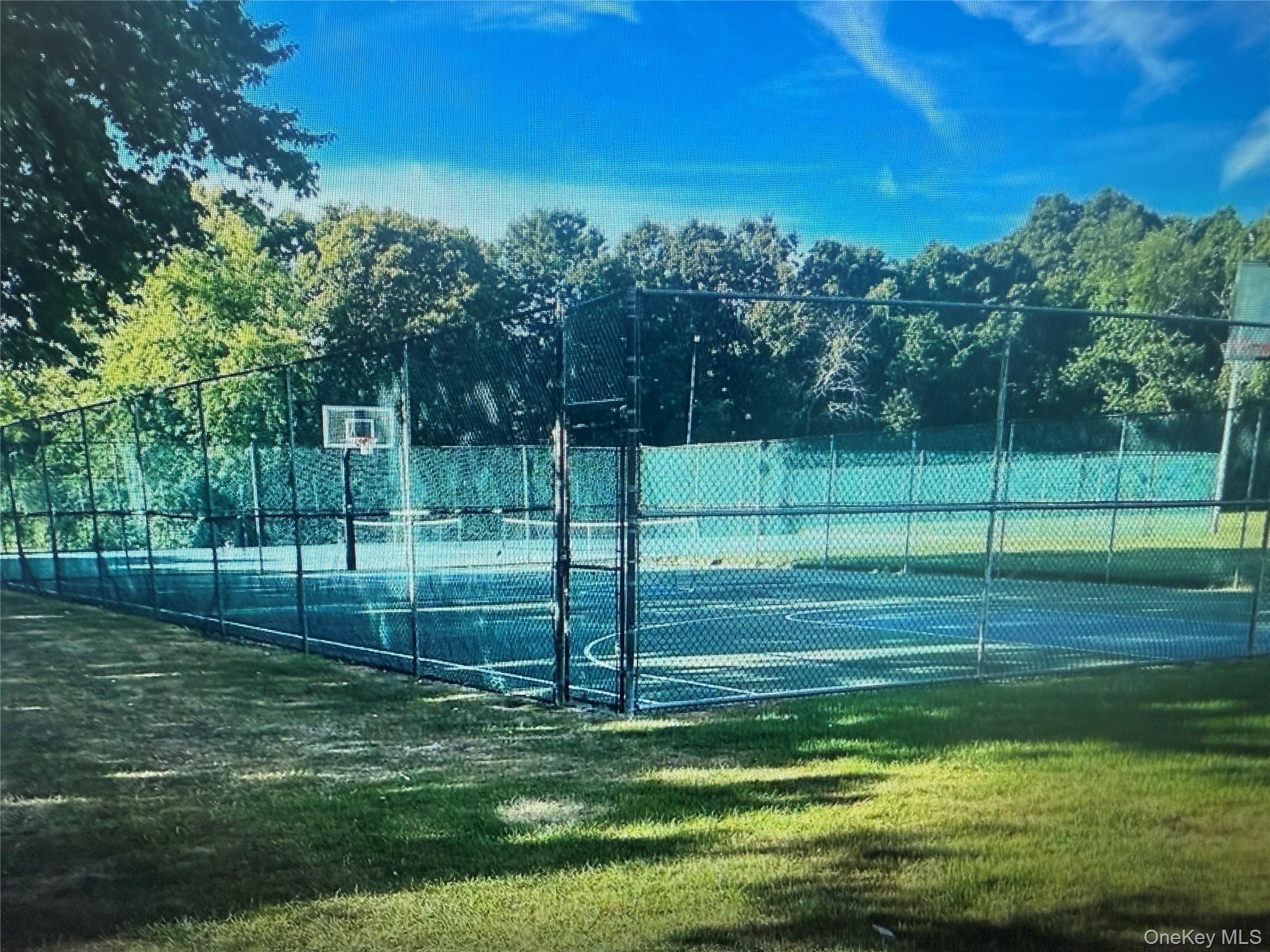 5 Laramie court # 5, Coram, NY 11727