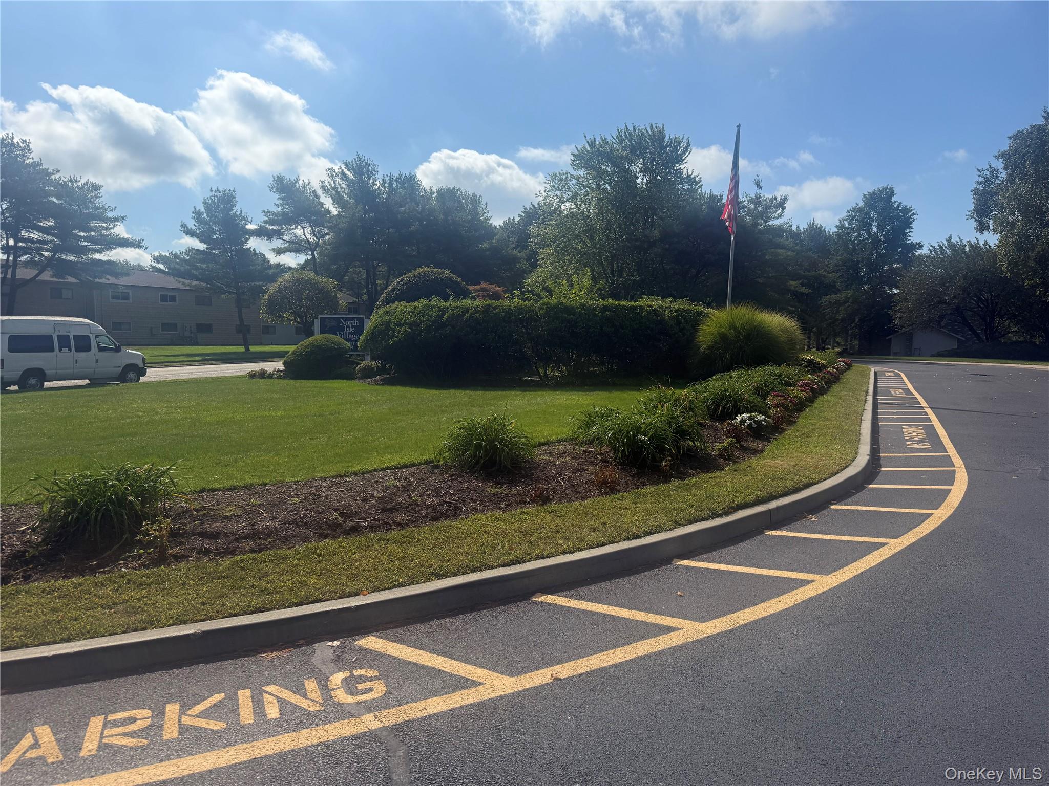 5 Laramie court # 5, Coram, NY 11727