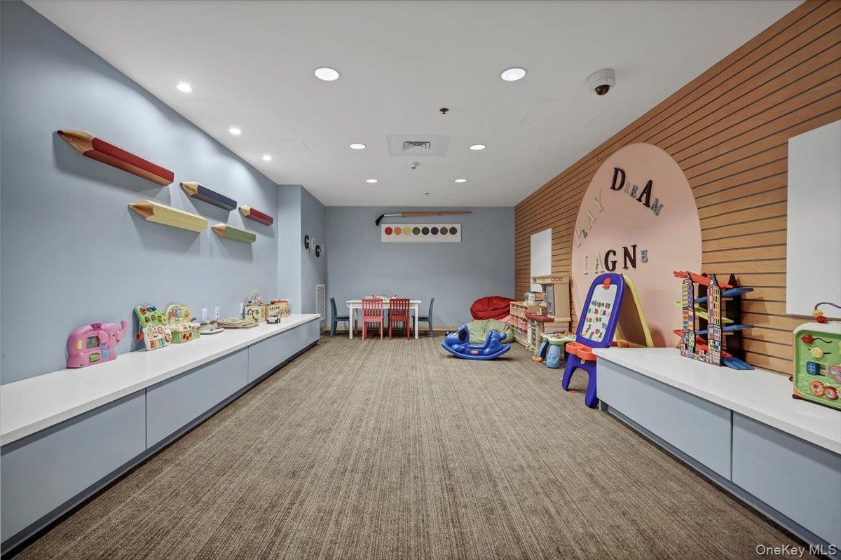 1 Renaissance Square # 12E, White Plains, NY 10601