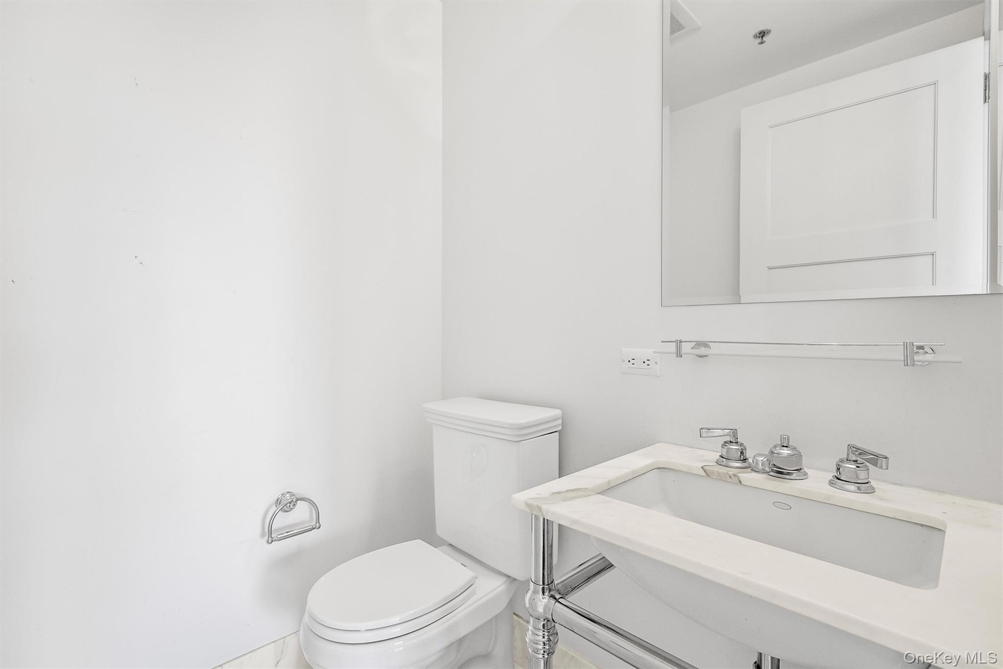 1 Renaissance Square # 12E, White Plains, NY 10601