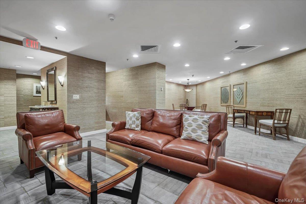 1 Renaissance Square # 12E, White Plains, NY 10601