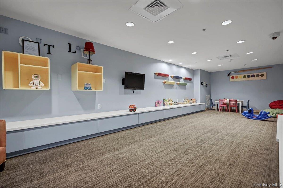 1 Renaissance Square # 12E, White Plains, NY 10601