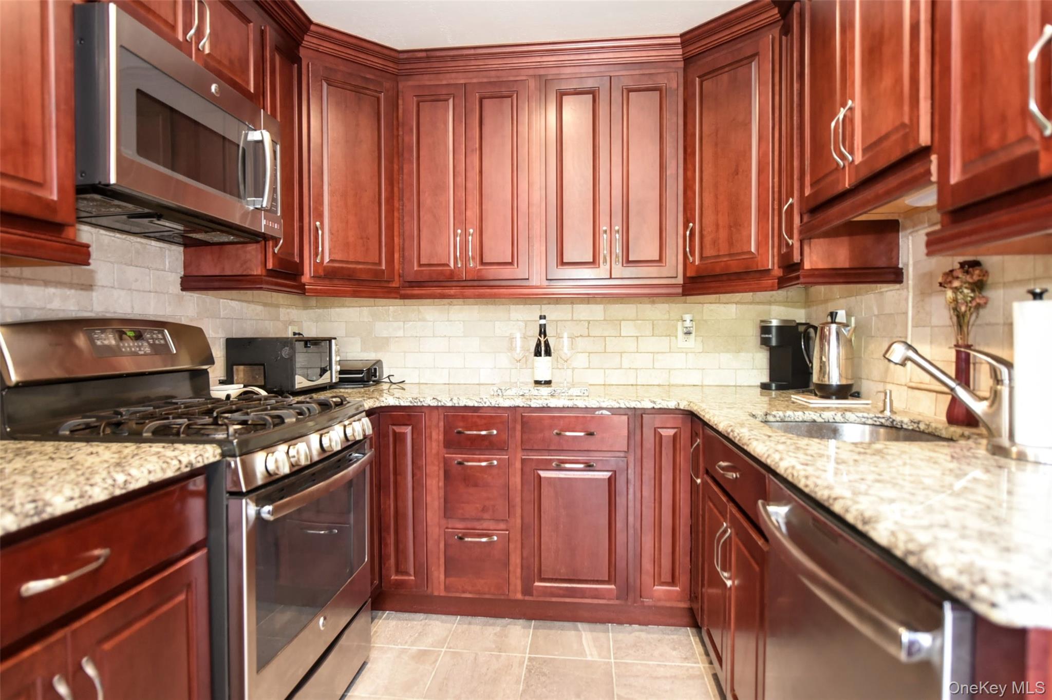 55 Vista Drive # 55, Nanuet, NY 10954