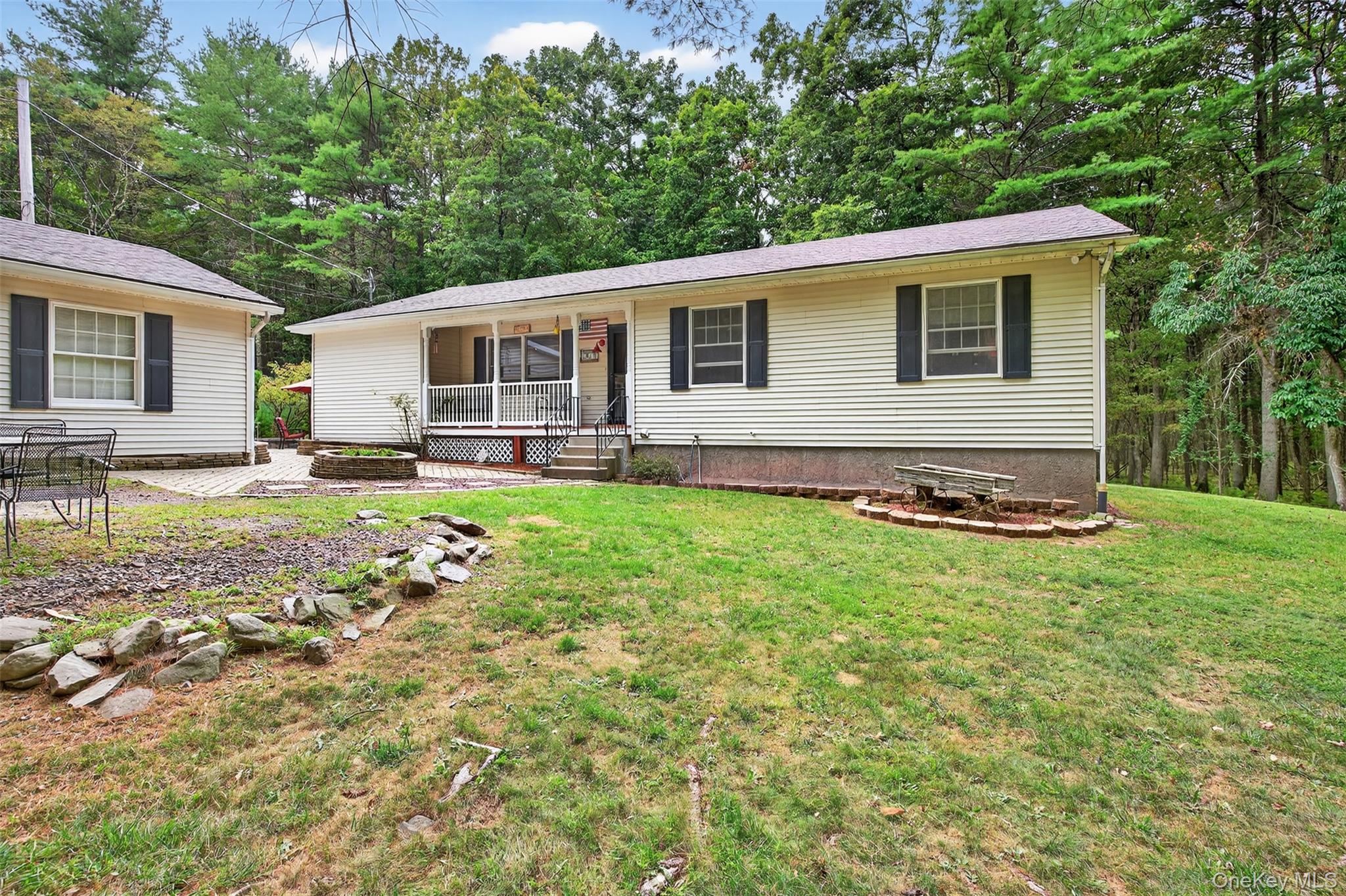 12 Summit Drive, Yulan, NY 12719