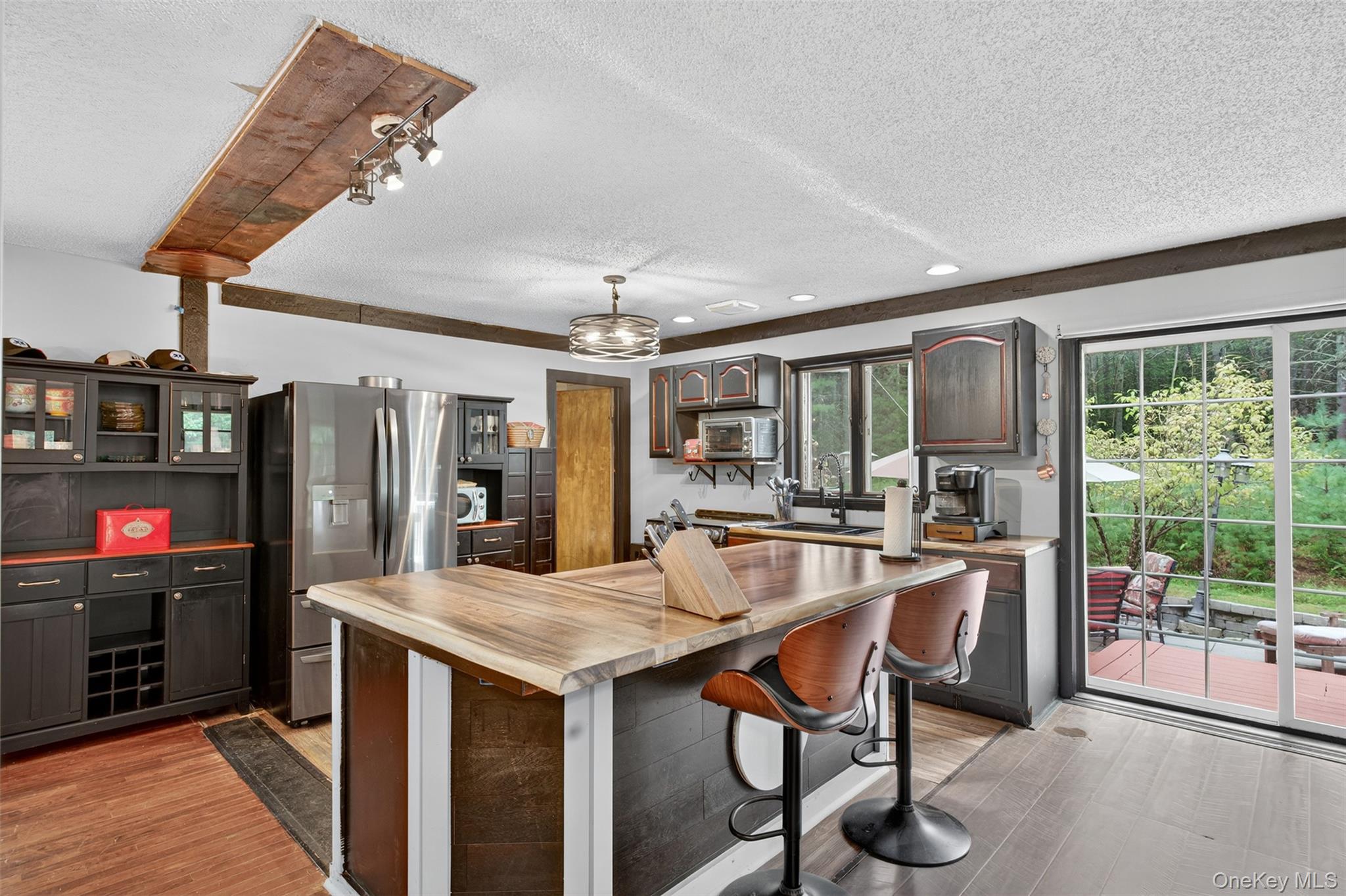 12 Summit Drive, Yulan, NY 12719