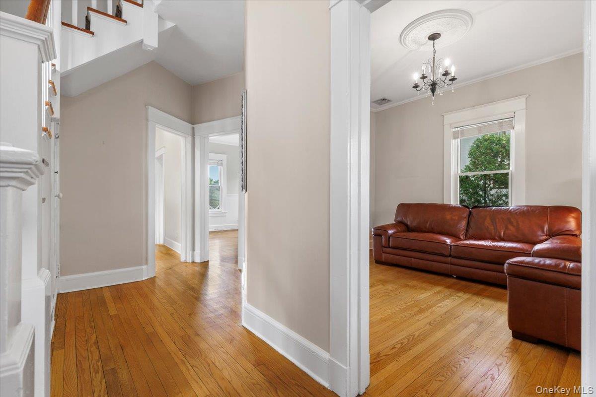 172 Bradley Road, Scarsdale, NY 10583