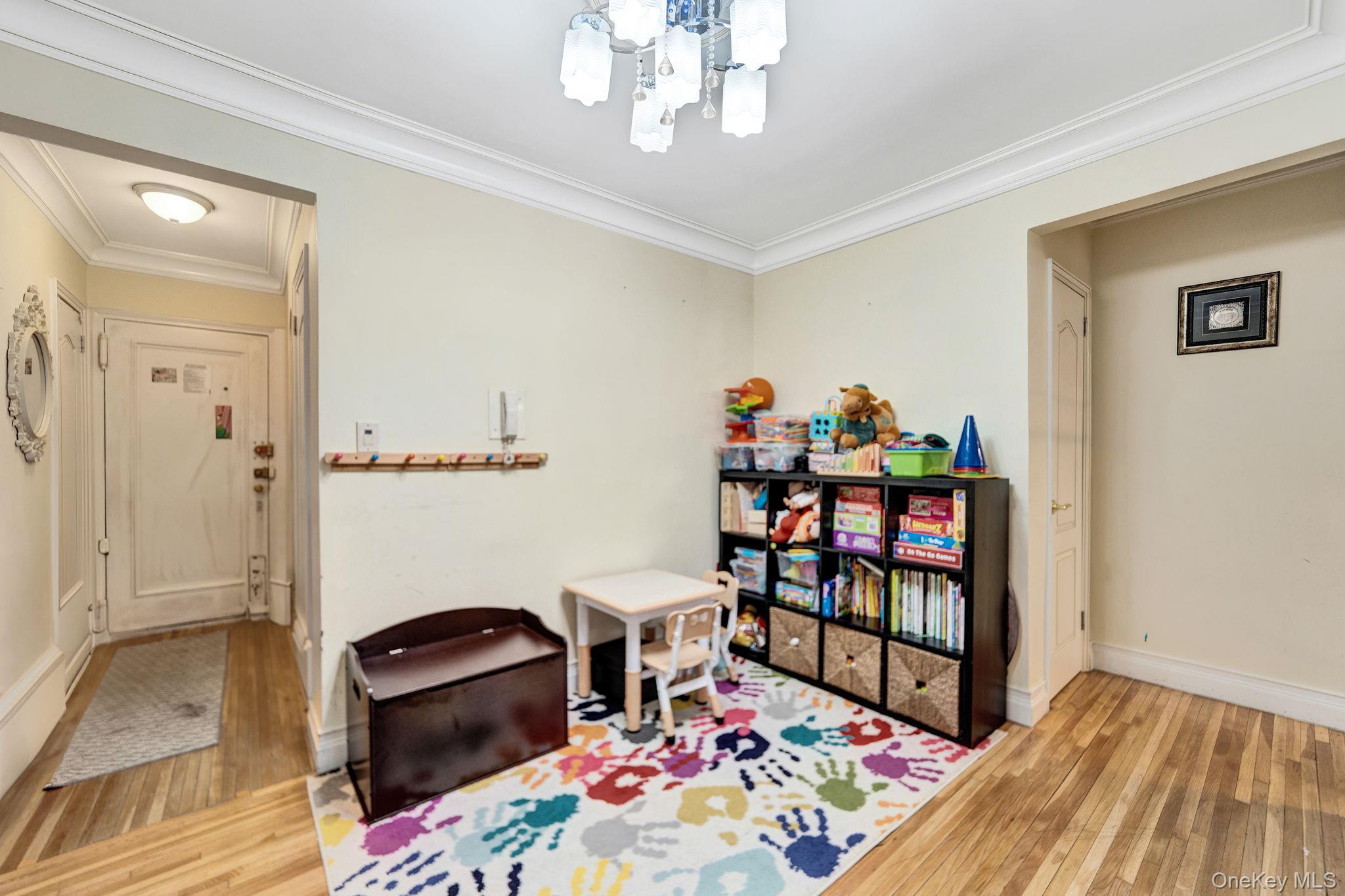 65-74 Saunders Street # 1D, Rego Park, NY 11374