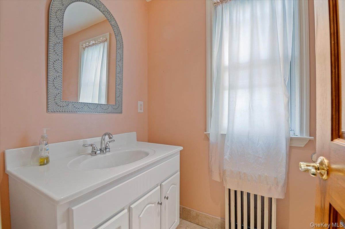 1553 Broadway, Hewlett, NY 11557