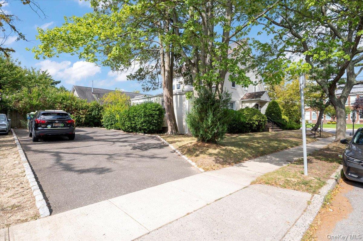 1553 Broadway, Hewlett, NY 11557