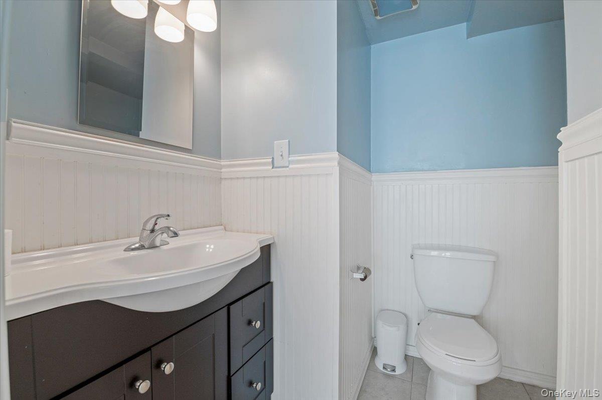 1553 Broadway, Hewlett, NY 11557