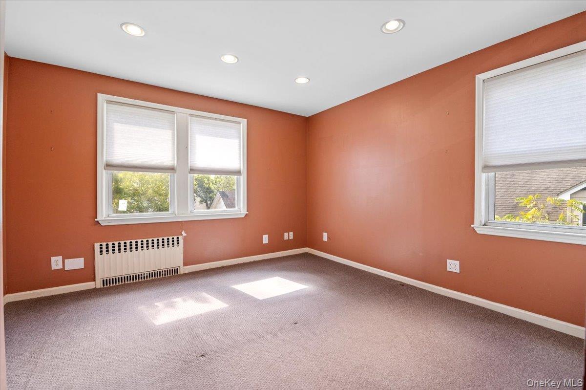 1553 Broadway, Hewlett, NY 11557