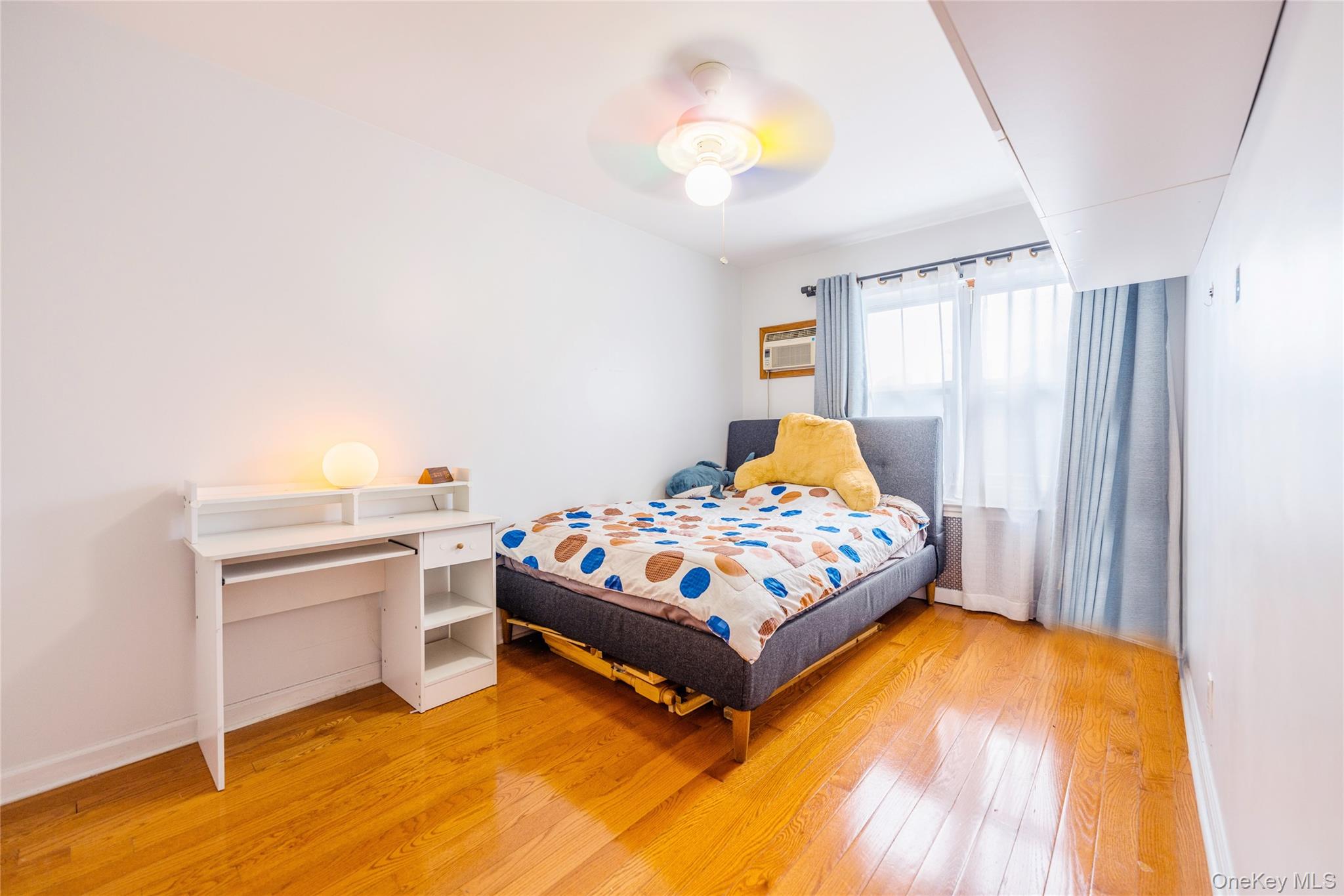 60-35 77th Street, Middle Village, NY 11379