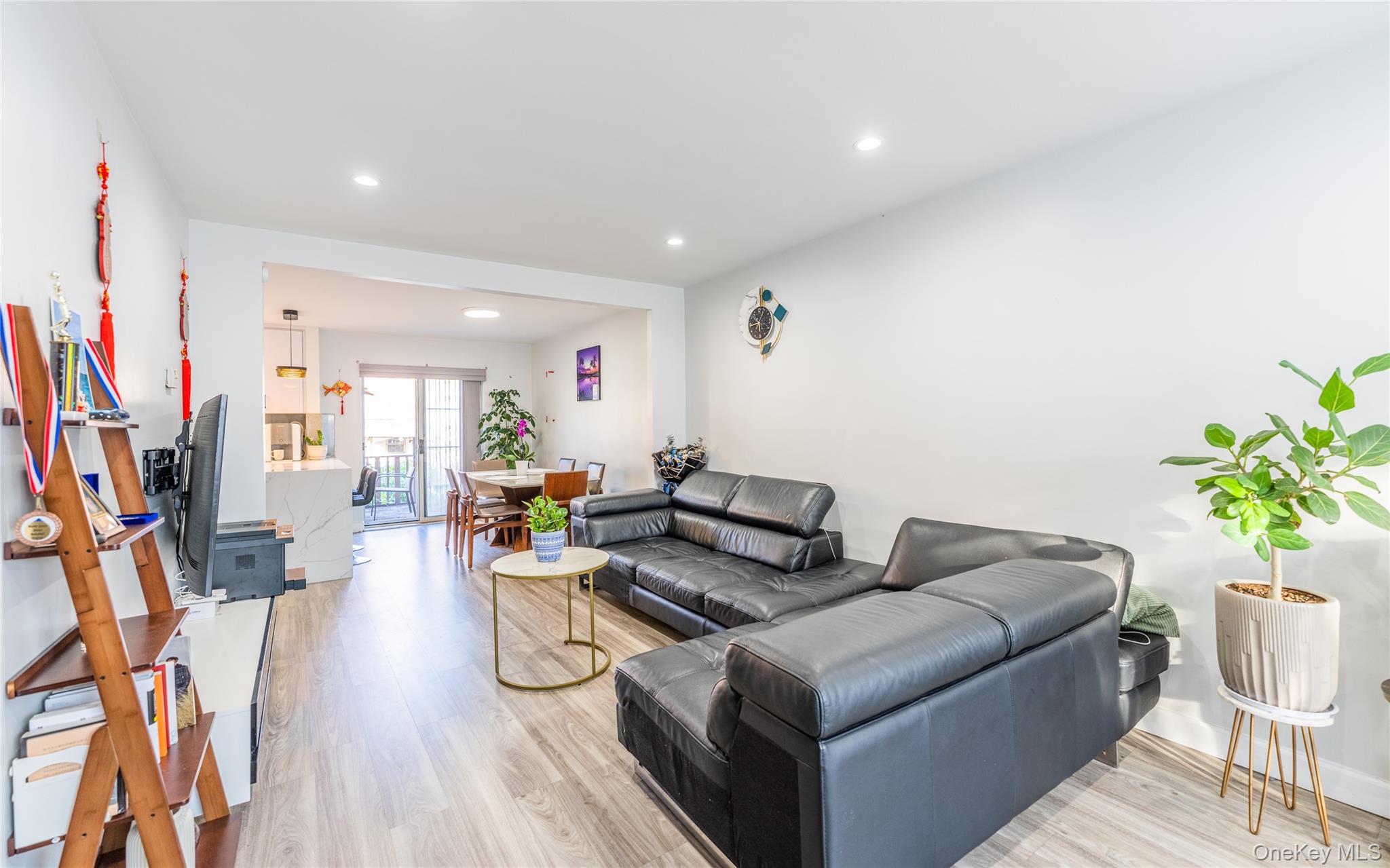 60-35 77th Street, Middle Village, NY 11379