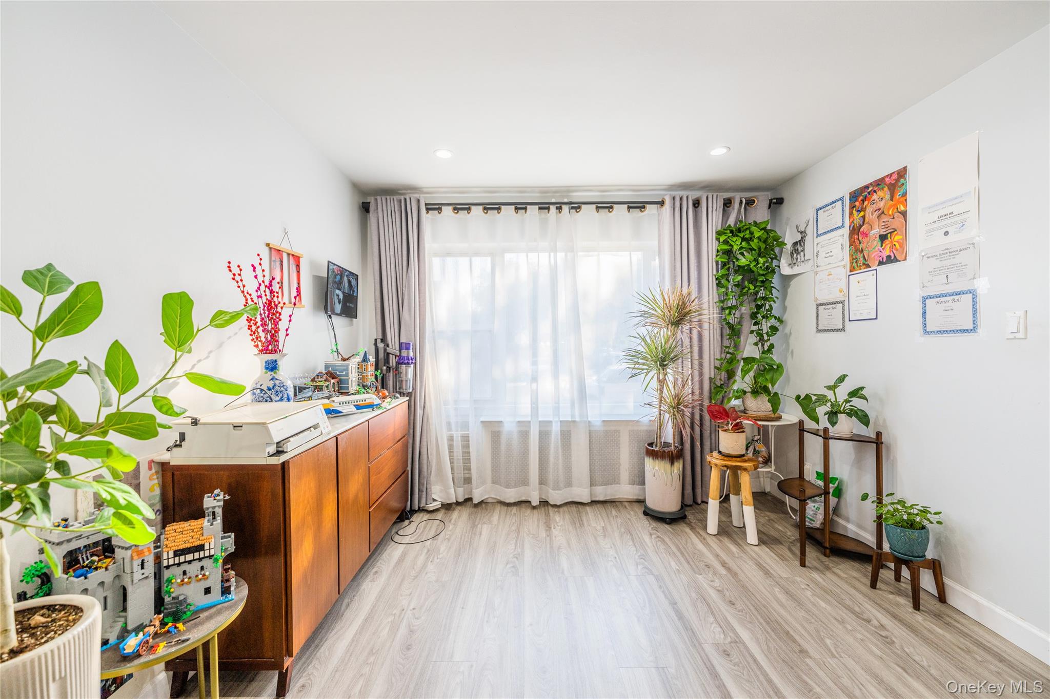 60-35 77th Street, Middle Village, NY 11379