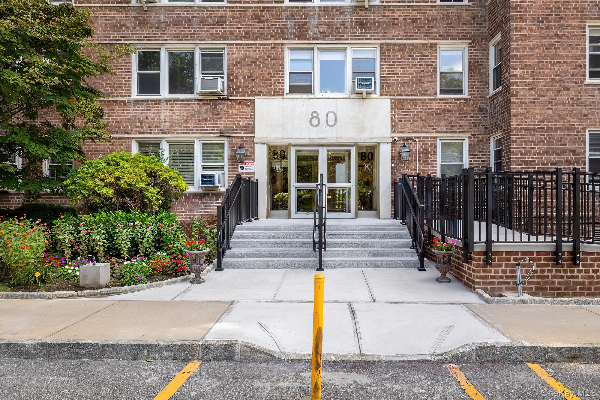 80 Knolls Crescent # 1B, Bronx, NY 10463