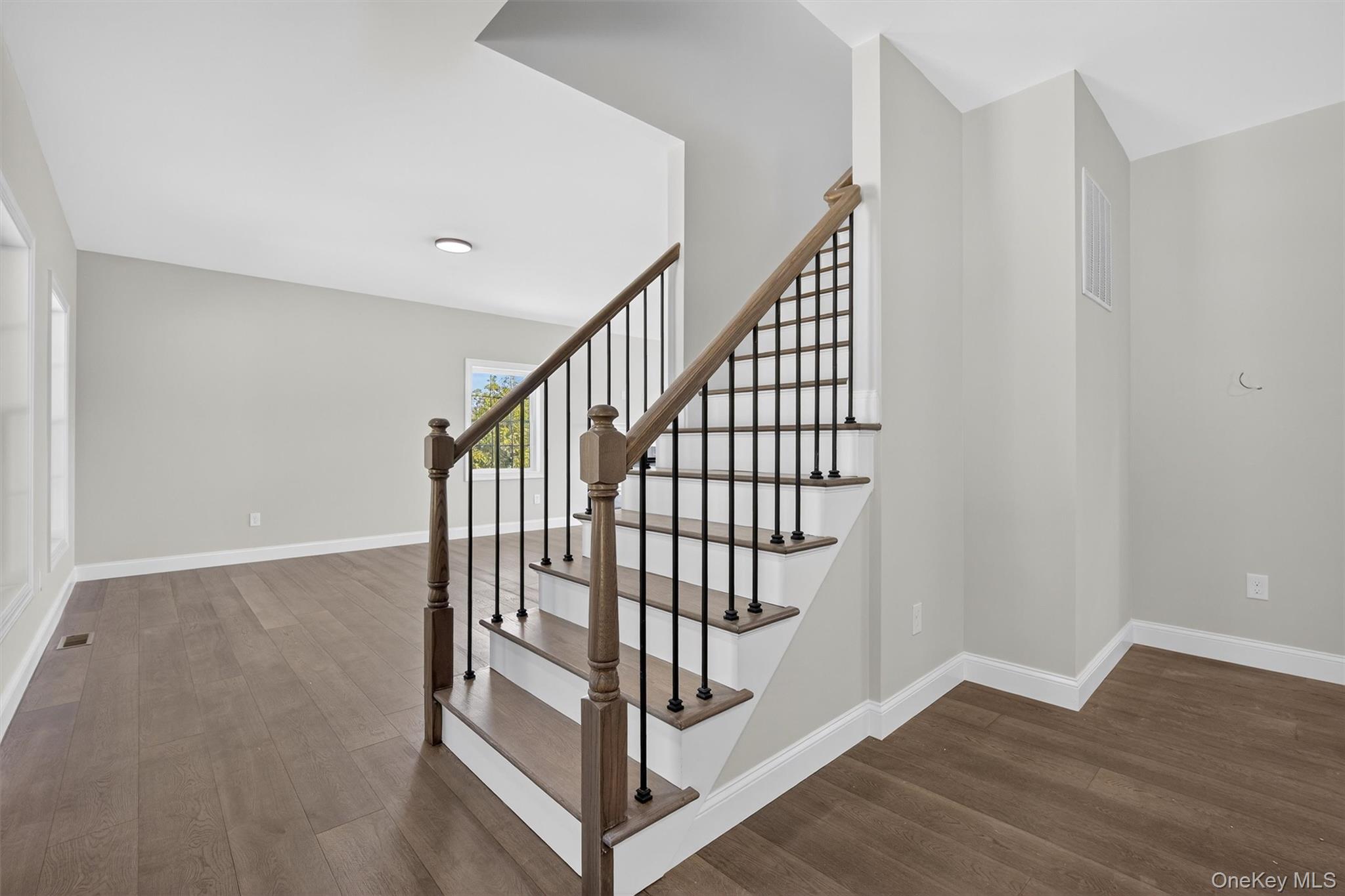 65 Kings Hill Road, Walden, NY 12586