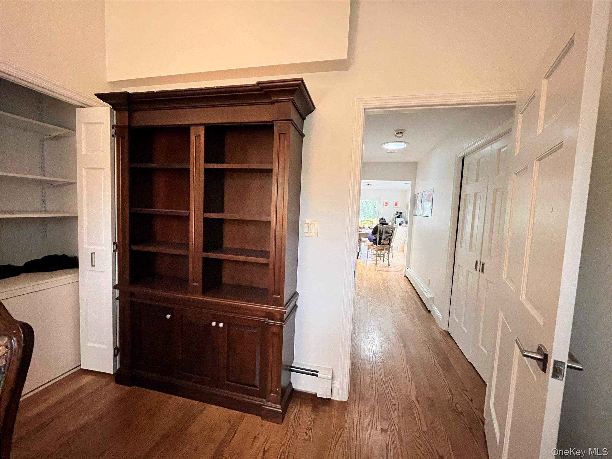 26 Polo Field Lane, Lake Success, NY 11020