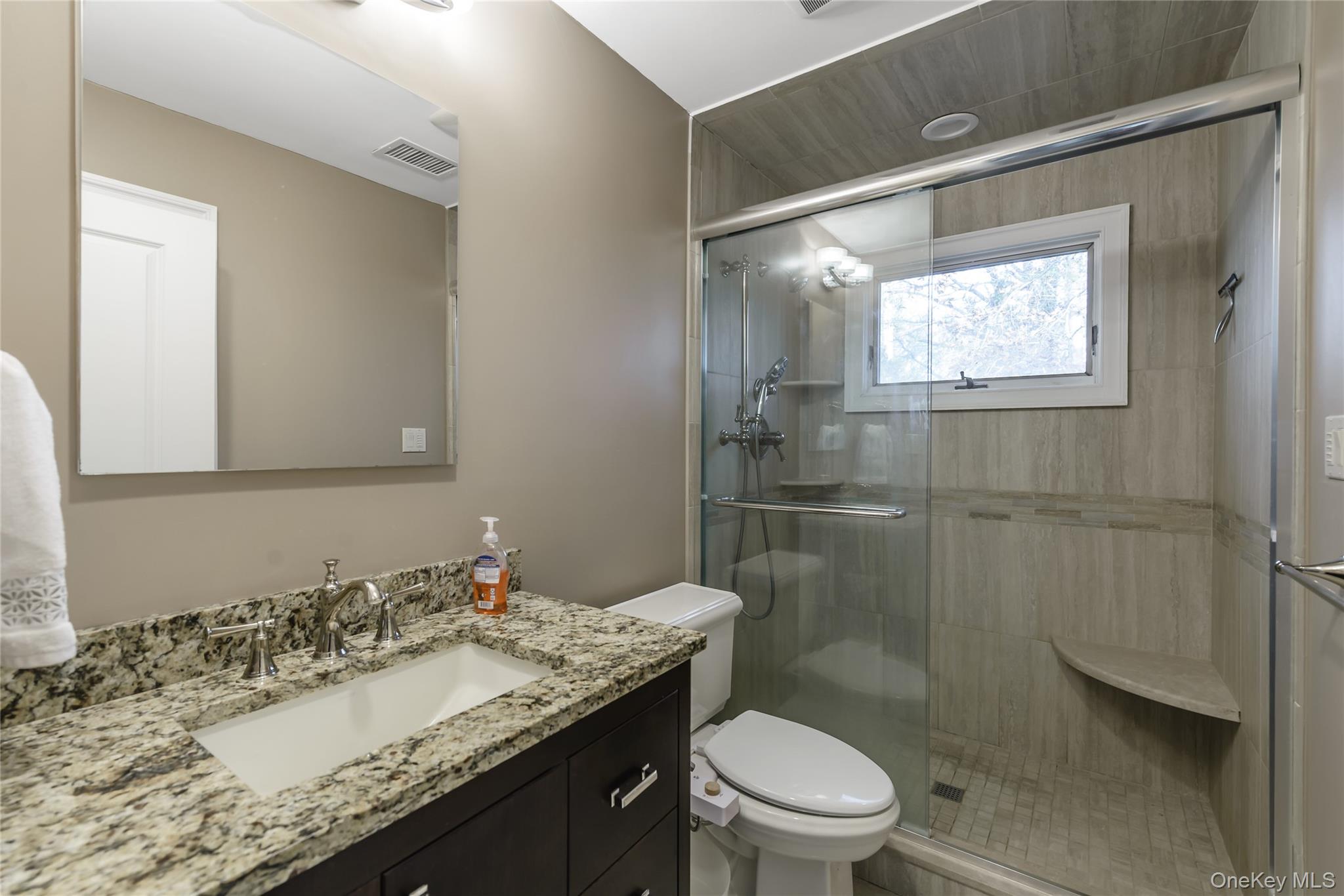 65 Oriole Way, Westbury, NY 11590