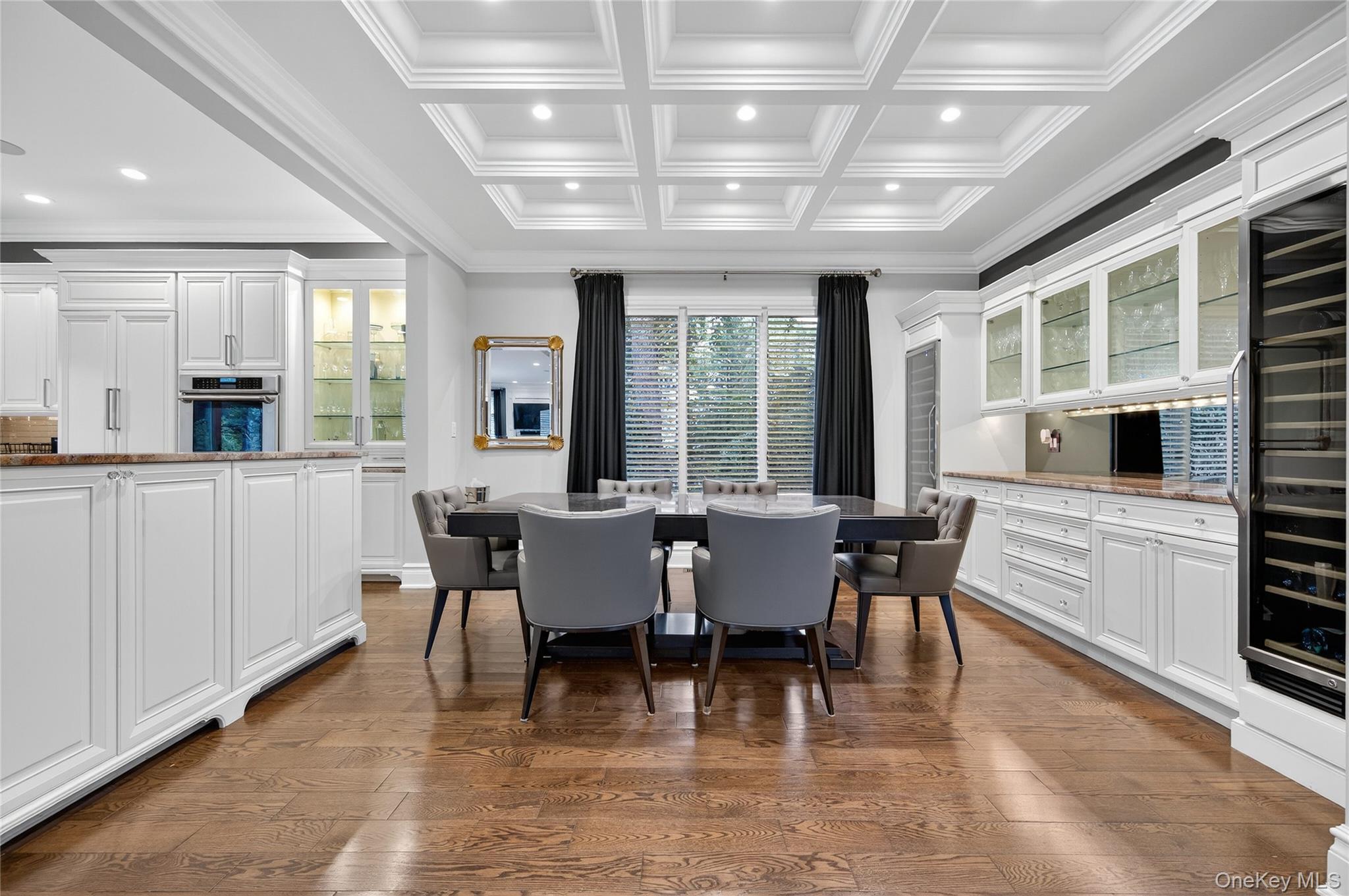 65 Oriole Way, Westbury, NY 11590