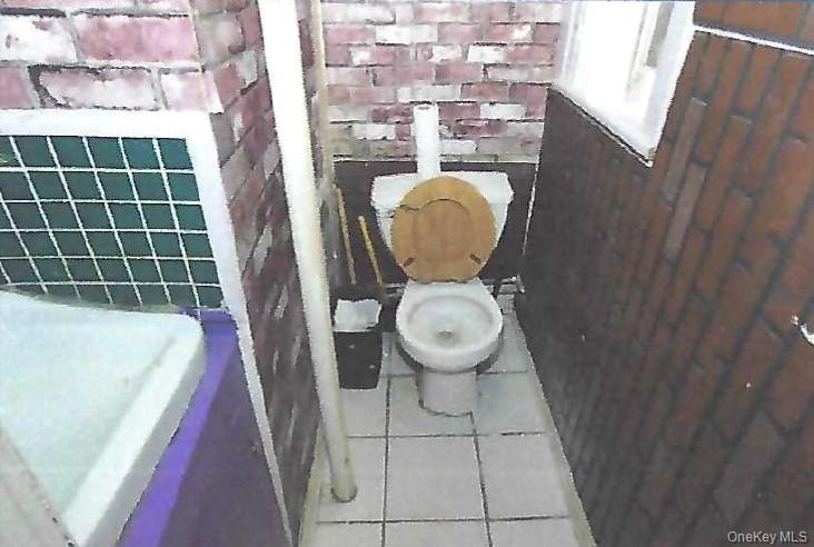 93- 03 Avenue L, Brooklyn, NY 11236