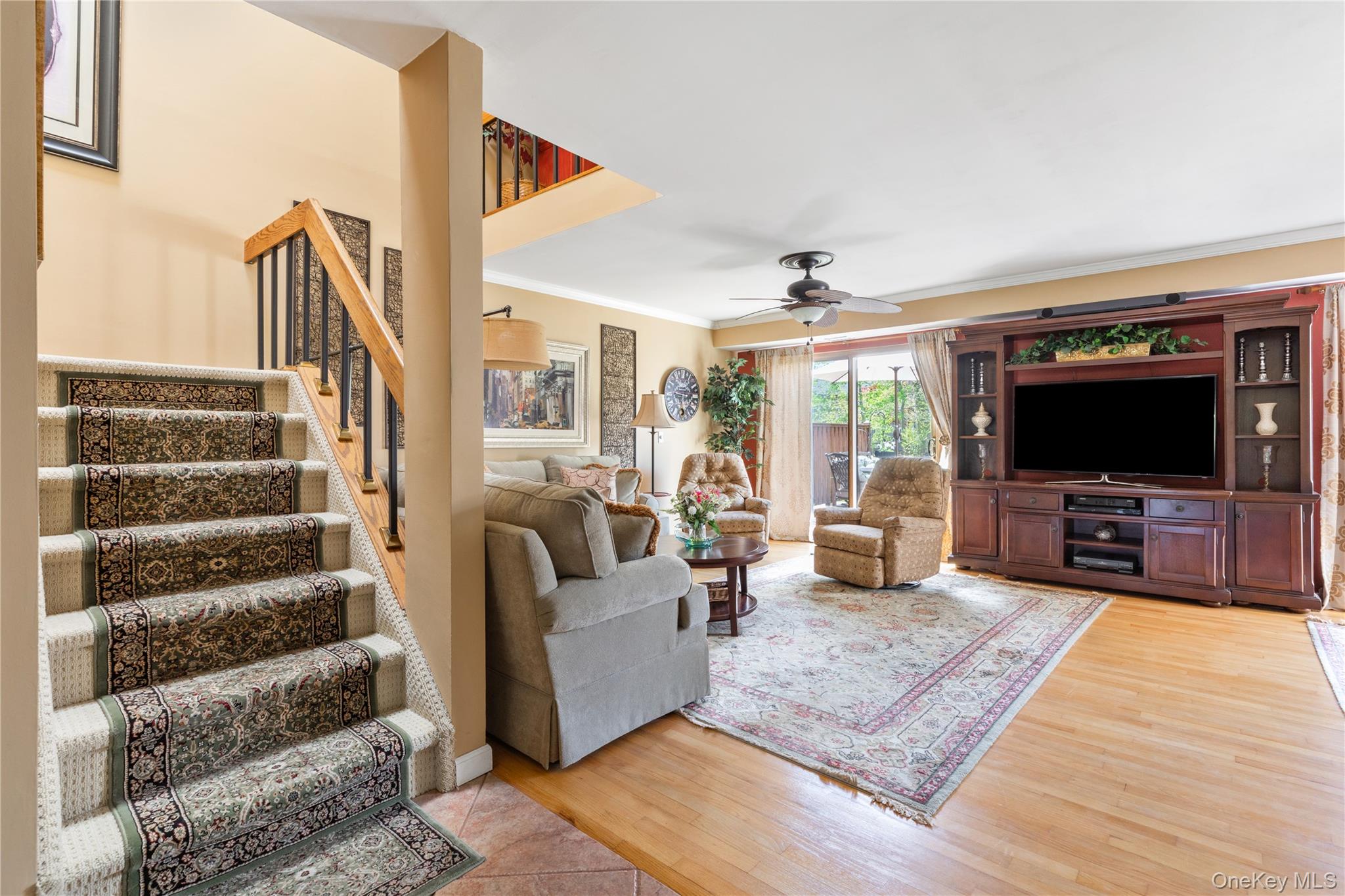 108 Hidden Ponds Circle, Smithtown, NY 11787