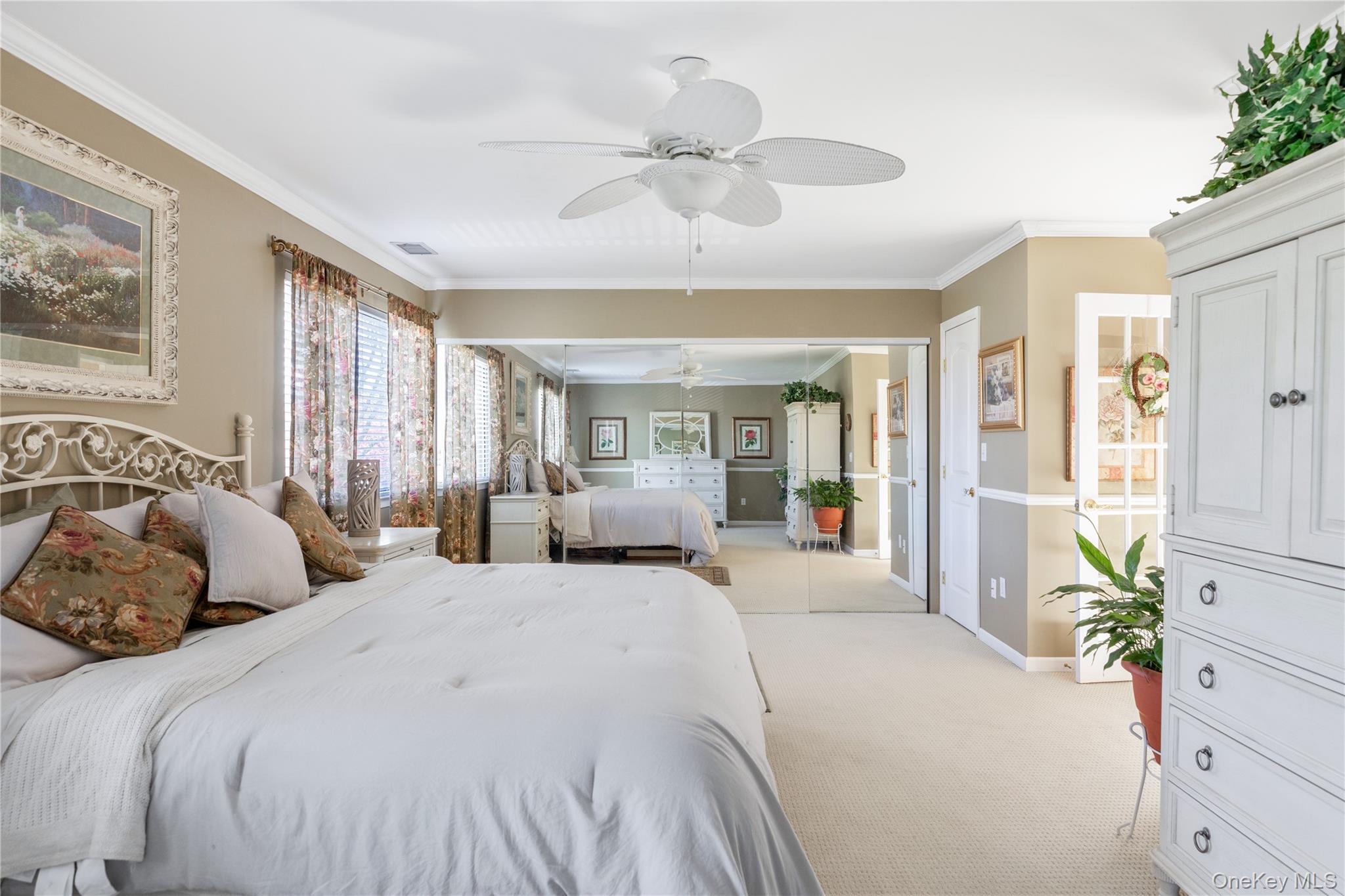 108 Hidden Ponds Circle, Smithtown, NY 11787